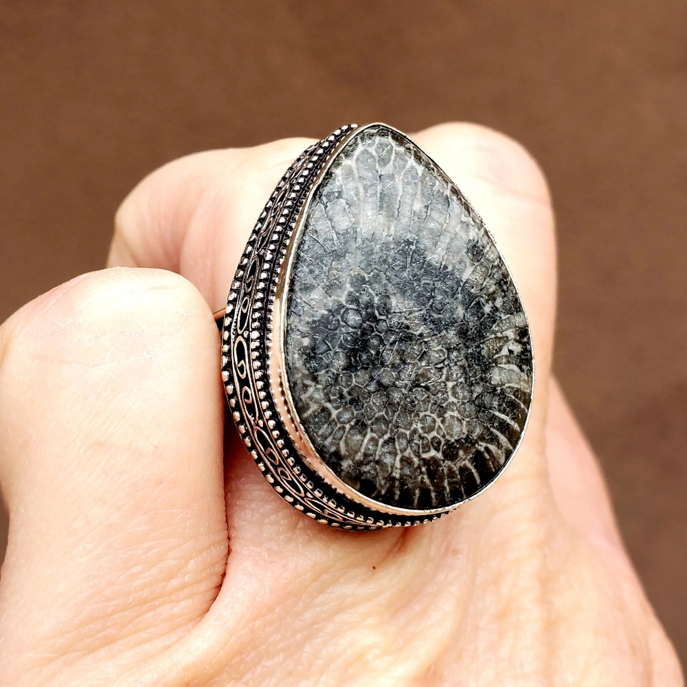 New Stingray Coral 925 Silver Ring.